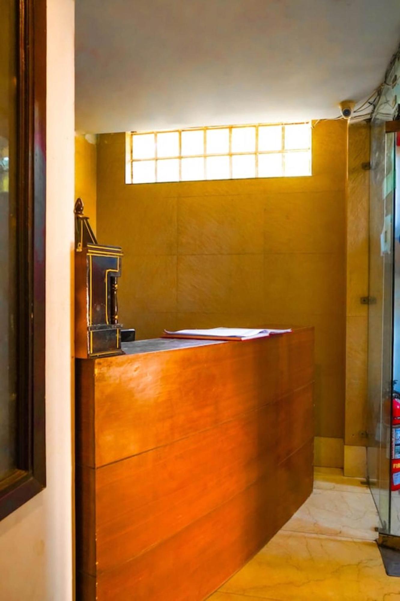 Deluxe Rooms In Jangpura New Delhi Buitenkant foto