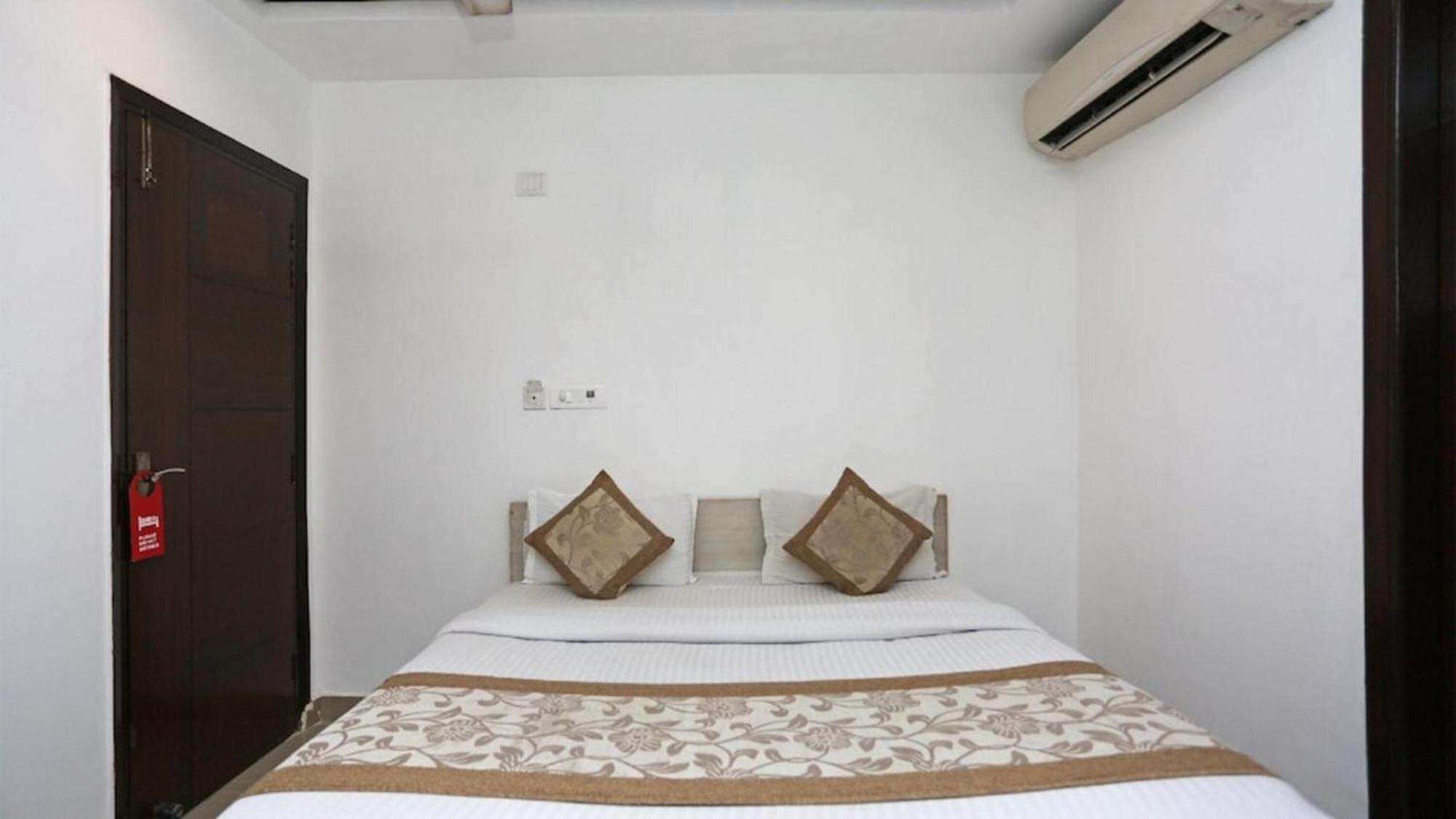 Deluxe Rooms In Jangpura New Delhi Buitenkant foto